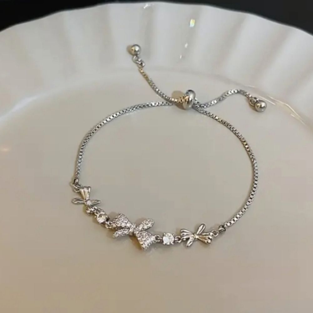 Ladies Adjustable Drawstring Charm Bracelet - Picture 2 of 5